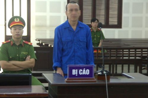 Tài xế mang dao đi giải quyết mâu thuẫn