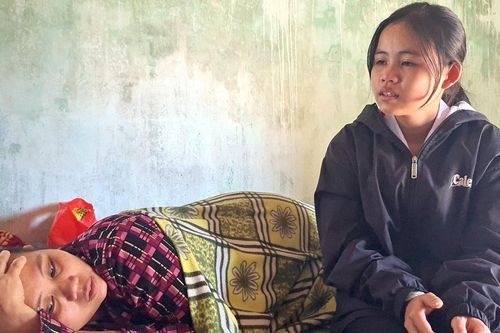 Gia đình nữ sinh lớp 9 'bom' hàng nhận niềm vui bất ngờ