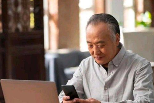 Lời gan ruột của ông lão 74 tuổi: Có tiền tỷ không sướng bằng người già ở quê