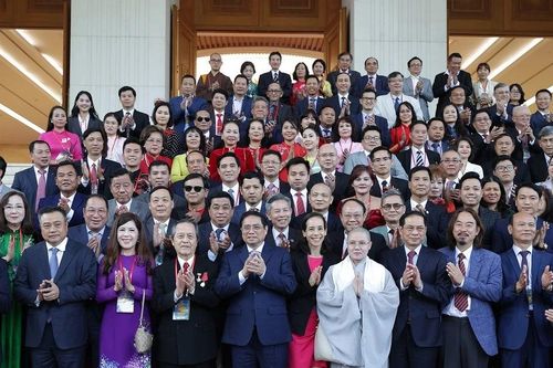Xuân Quê hương: Điểm hẹn của kiều bào khắp nơi trên thế giới mỗi dịp Tết