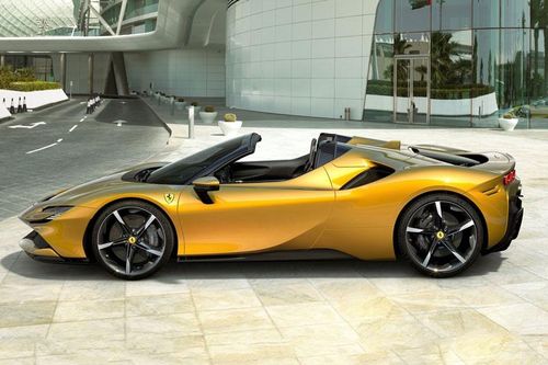 Top 10 siêu xe tốt nhất năm 2023: Ferrari SF90 Spider đứng đầu