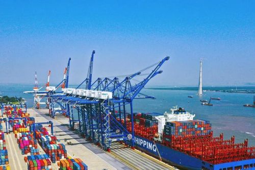 Đổi mới và số hóa ngành hàng hải Việt Nam
