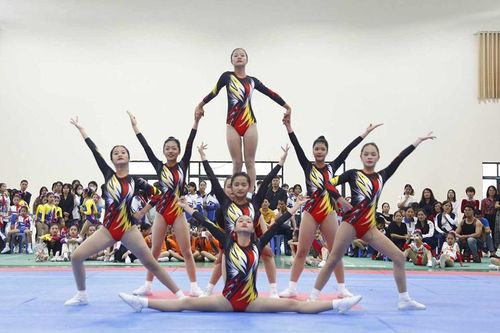 Nhiều phần thi hấp dẫn ở môn thi Aerobic- Hội khỏe Phù Đổng.