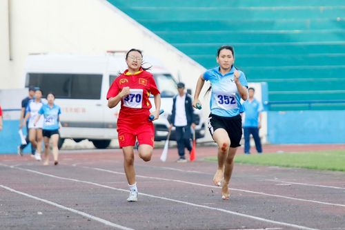 Ngày thi đấu cuối cùng môn Điền kinh: VĐV Vũ Lan Phương vượt khó giành Huy chương Vàng