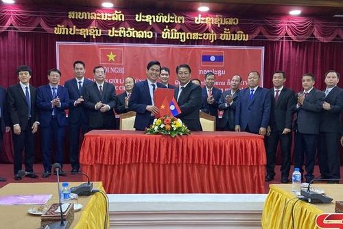 Giữ vững ổn định chính trị, an ninh biên giới và tăng cường giao thương, giao lưu văn hóa