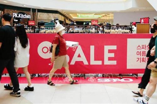 Hàn Quốc: Hơn 50% người dân dự kiến chi tiêu ít hơn trong năm 2024