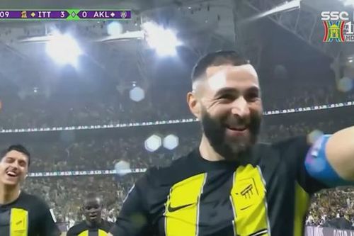 Benzema đi vào lịch sử FIFA Club World Cup