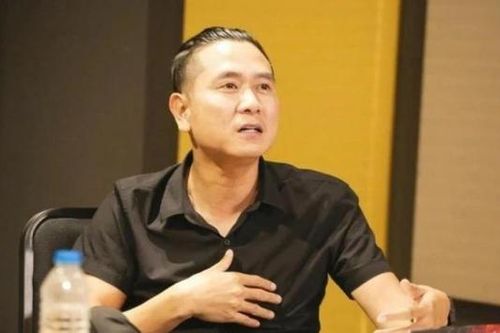 Hồ Hoài Anh nghỉ việc tại Học viện Âm nhạc Quốc gia