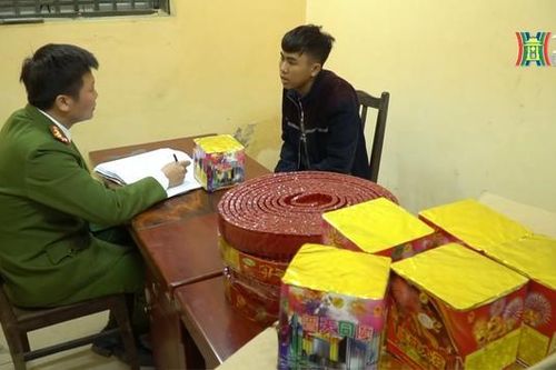 Kiên quyết ngăn chặn hành vi mua bán, vận chuyển pháo nổ