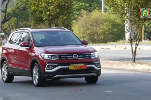 Nhiều mẫu ô tô giảm giá dịp cuối năm