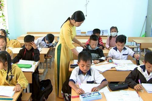 Đắk Nông cập nhật thông tin Công viên địa chất toàn cầu UNESCO cho học sinh