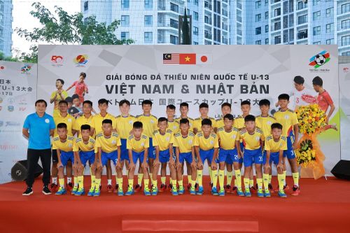 12 đội bóng trẻ tranh tài tại giải Thiếu niên quốc tế U13 Việt Nam-Nhật Bản
