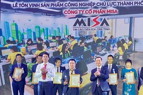 Trao danh hiệu 33 sản phẩm công nghiệp chủ lực Hà Nội năm 2023
