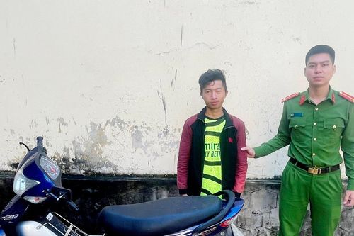 Khởi tố đối tượng đi đám cưới rồi 'cuỗm' xe máy bán lấy tiền tiêu xài