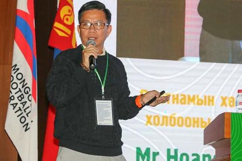 Bận Hội nghị bóng đá trẻ, HLV Hoàng Anh Tuấn vẫn trong 'tầm ngắm' CLB Khánh Hòa