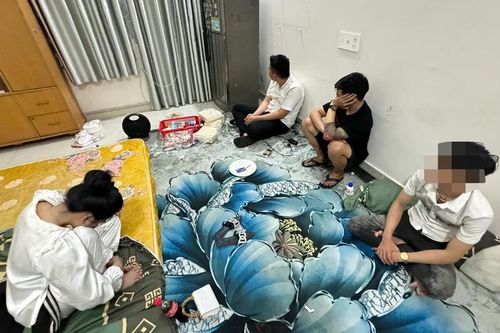 Phát hiện nhiều đối tượng sử dụng ma túy trong căn nhà ở quận Tân Bình