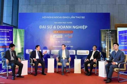 Press Corner: Cơ hội và thách thức mới đối với doanh nghiệp Việt Nam trong xuất khẩu hàng hóa ra nước ngoài
