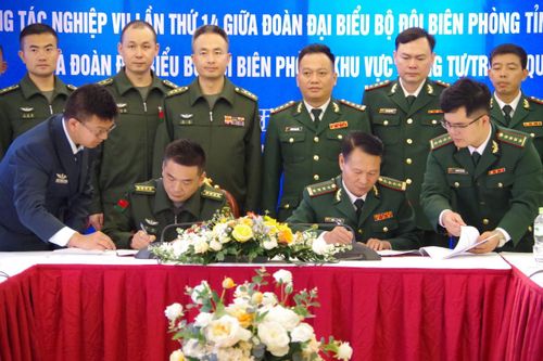 Hội đàm công tác nghiệp vụ giữa BĐBP Lai Châu và BĐBP khu vực Mông Tự