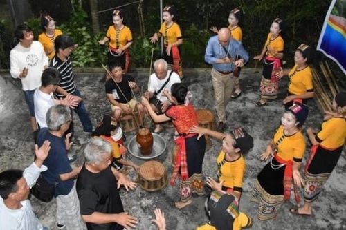 Hơn 40 cơ quan, doanh nghiệp đến Nghệ An khảo sát du lịch