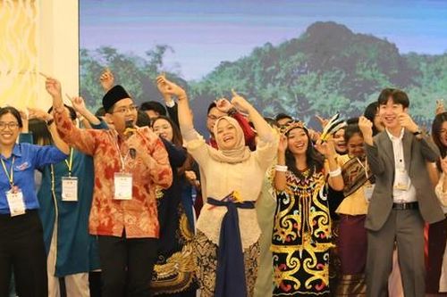 Bạn trẻ ASEAN - Nhật Bản giao lưu văn nghệ, kết chặt tình hữu nghị trong đêm hội văn hóa