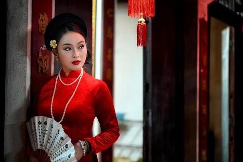 Nghệ sĩ chèo trẻ nhất được phong tặng danh hiệu Nghệ sĩ nhân dân là ai?
