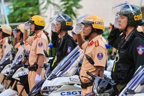 Công an TP.HCM ra quân trấn áp tội phạm dịp Tết Nguyên đán