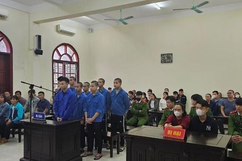 Bắt người trái pháp luật, nhóm thanh niên lĩnh án