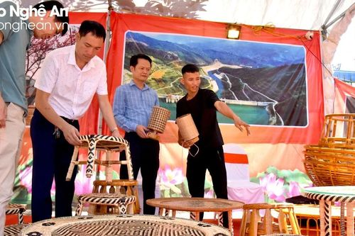 Hàng trăm đặc sản vùng miền có mặt tại Hội chợ xanh Nghệ An
