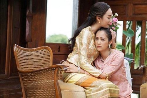 Đến nhà chị gái thấy chị đang quỳ gối chắp tay, người ướt sũng, đau lòng hơn chính tôi là nguyên nhân làm chị bị đối xử tệ bạc