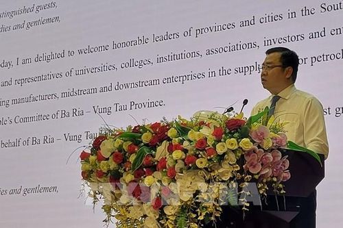 Kết nối chuỗi cung ứng sản phẩm hóa dầu