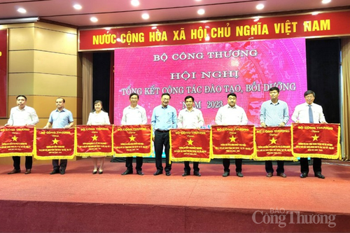 Bộ Công Thương tổ chức Hội nghị tổng kết công tác đào tạo, bồi dưỡng năm 2023