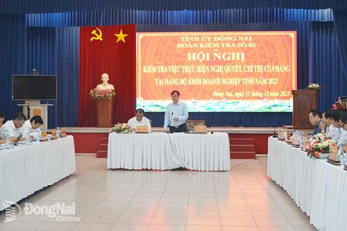 Quan tâm phát triển đảng viên trong công nhân lao động