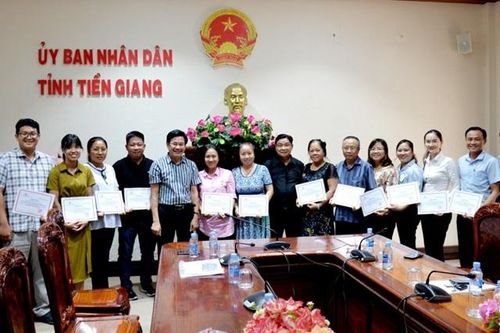 Trang bị kiến thức 'Chuyển đổi số báo chí cho phóng viên, biên tập viên'