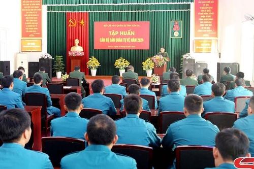 Tập huấn cán bộ dân quân tự vệ năm 2024