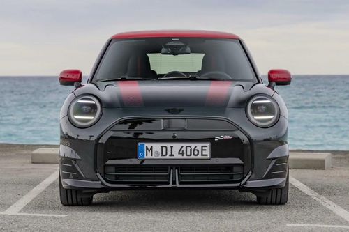 Mini Cooper JCW phiên bản độ thể thao 2024