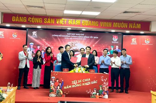 Bia Saigon trao hơn 10.400 phần quà nhân dịp Tết Giáp Thìn 2024