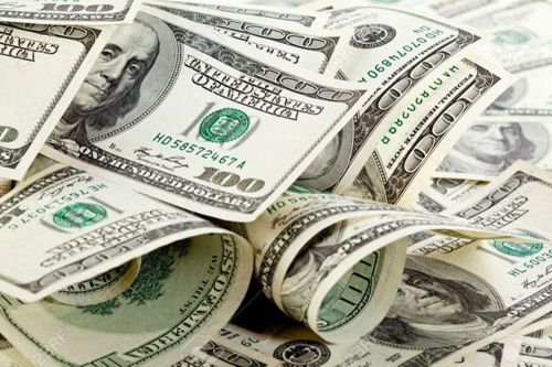 Lãi suất tiếp tục là mối quan tâm cả ở thị trường trong và ngoài nước