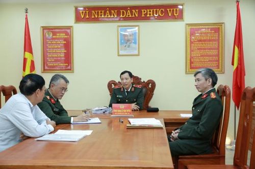 Lãnh đạo Bộ Công an tiếp công dân định kỳ tháng 12/2023
