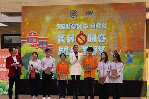 Hoa hậu H'hen Niê cùng các nghệ sỹ, diễn viên kêu gọi giới trẻ tránh xa ma túy