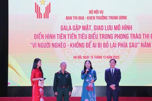 Gặp mặt, giao lưu điển hình tiên tiến tiêu biểu trong phong trào thi đua 'Vì người nghèo - Không để ai bị bỏ lại phía sau'