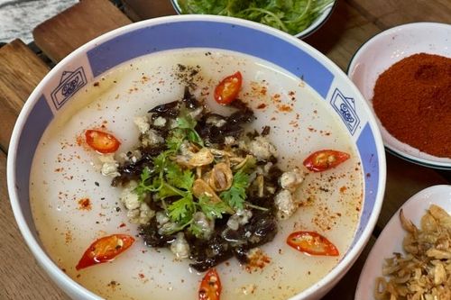 Bánh đúc nóng chuẩn vị ngày đông
