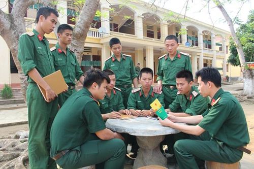 Quân nhân đang trong thời gian thi hành kỷ luật mà lại có hành vi vi phạm pháp luật thì có bị coi là tiền sự?