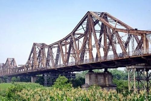 Pháp tài trợ gần 19 tỷ đồng cho nghiên cứu cải tạo cầu Long Biên