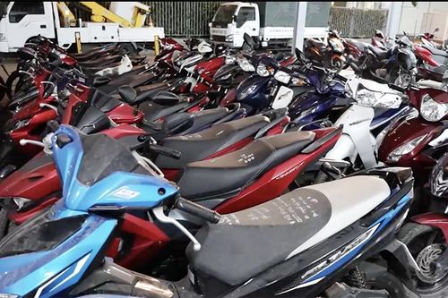 Hàng nghìn xe gian được 'phù phép' thành mô tô mới lừa bán cho người dân ra sao?