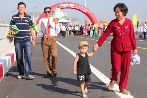 Thông xe cầu cửa ngõ TP.HCM, rút ngắn quãng đường từ 10 km còn 500 m