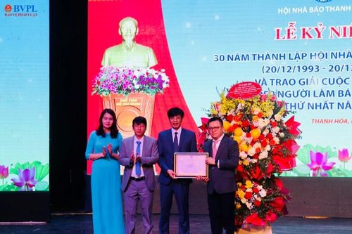 Phóng viên Báo Bảo vệ pháp luật đạt giải cuộc thi ảnh 'Nét đẹp người làm báo Xứ Thanh'