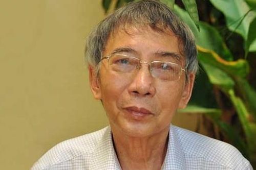 Nhà thơ Thanh Thảo với nghệ danh 'Vua trường ca'