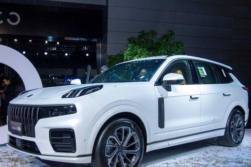 Mẫu xe flashship của Lynk & Co mới ra mắt thị trường Việt Nam có gì ấn tượng?