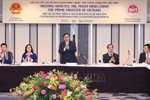 Thủ tướng làm việc với các doanh nghiệp Nhật Bản về vi mạch bán dẫn