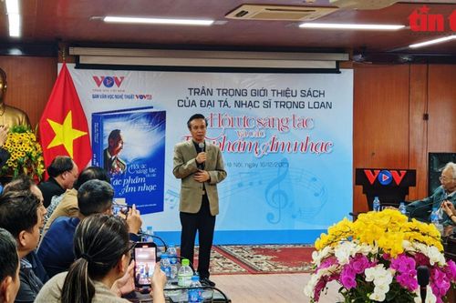 Ra mắt sách về hồi ức và sáng tác của Đại tá, nhạc sĩ Trọng Loan